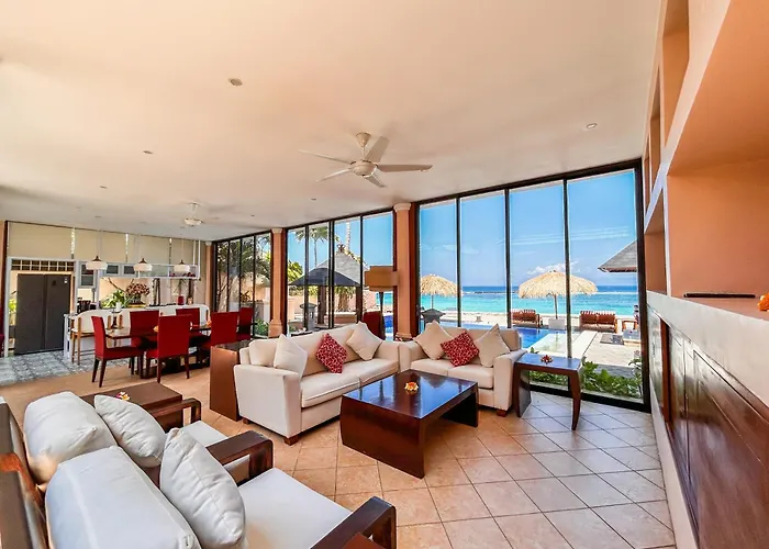 Talia Vashti - Oceanfront With Private Sea Access, Pool & Cook
