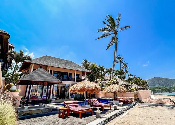 Talia Vashti - Oceanfront With Private Sea Access, Pool & Cook Villa