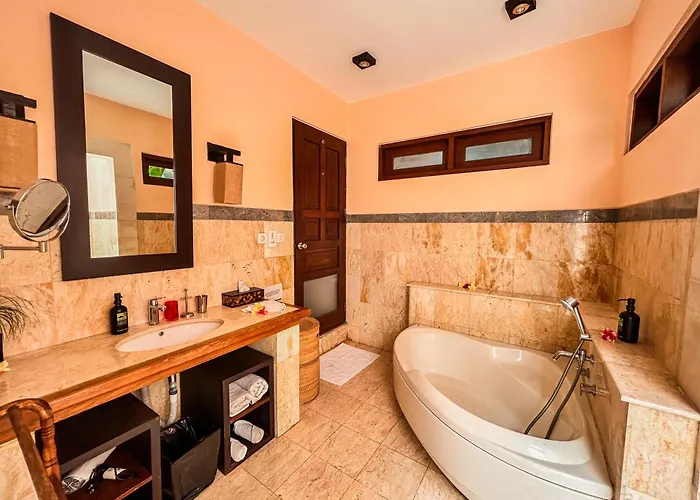 Villa Talia Vashti - Oceanfront With Private Sea Access, Pool & Cook